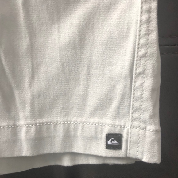 Quicksilver Shorts - Picture 5 of 7